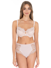 Lauma, Light Pink Half-padded Lace Bra, On Model Front, 22L40
