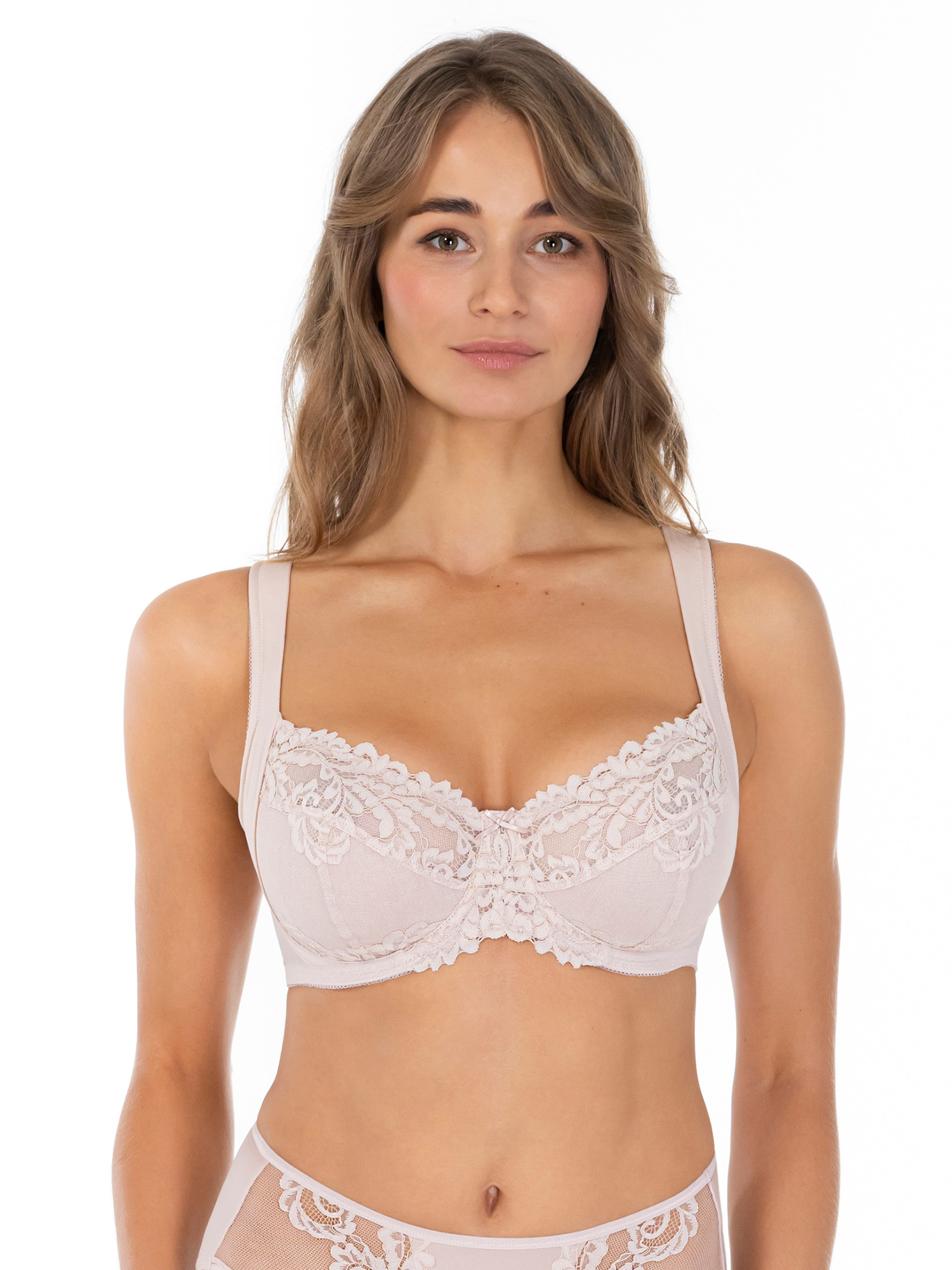 Krūšturis ar mīkstiem kausiņiem Lace Love