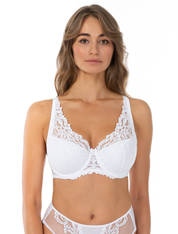 Lauma, White Lightly Padded Lace Bra, On Model Front, 58K30