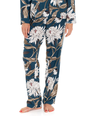 Lauma Lingerie, Printed Viscose Pyjama Pants, On Model Front, 72D67