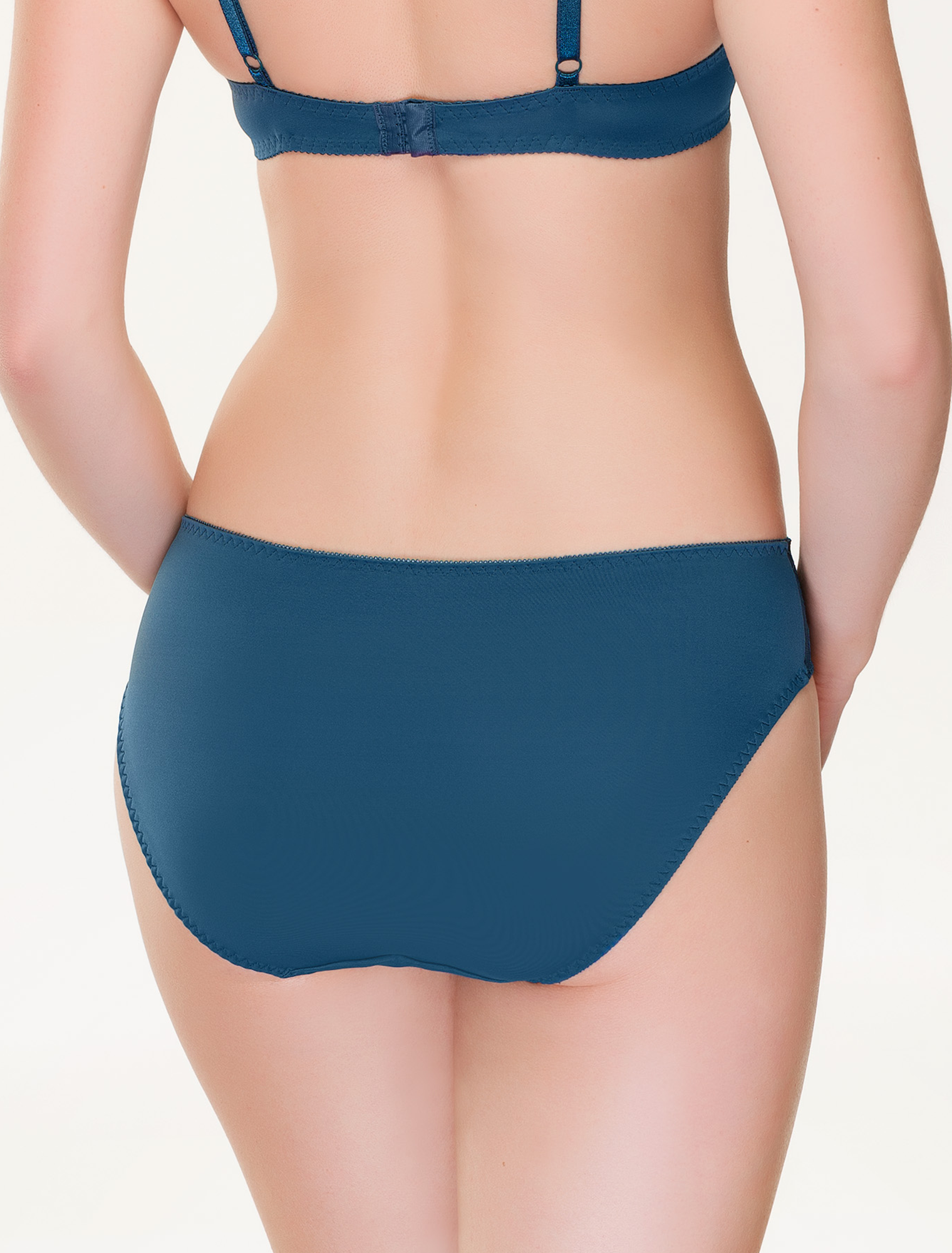 Vidēji augstas biksītes Everyday