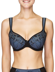 Lauma, Black Padded Bra, On Model Front, 81H40