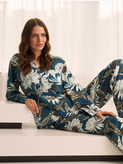 Lauma Lingerie, Printed Viscose Pyjama Set, On Model Front, 72D67, 72D66