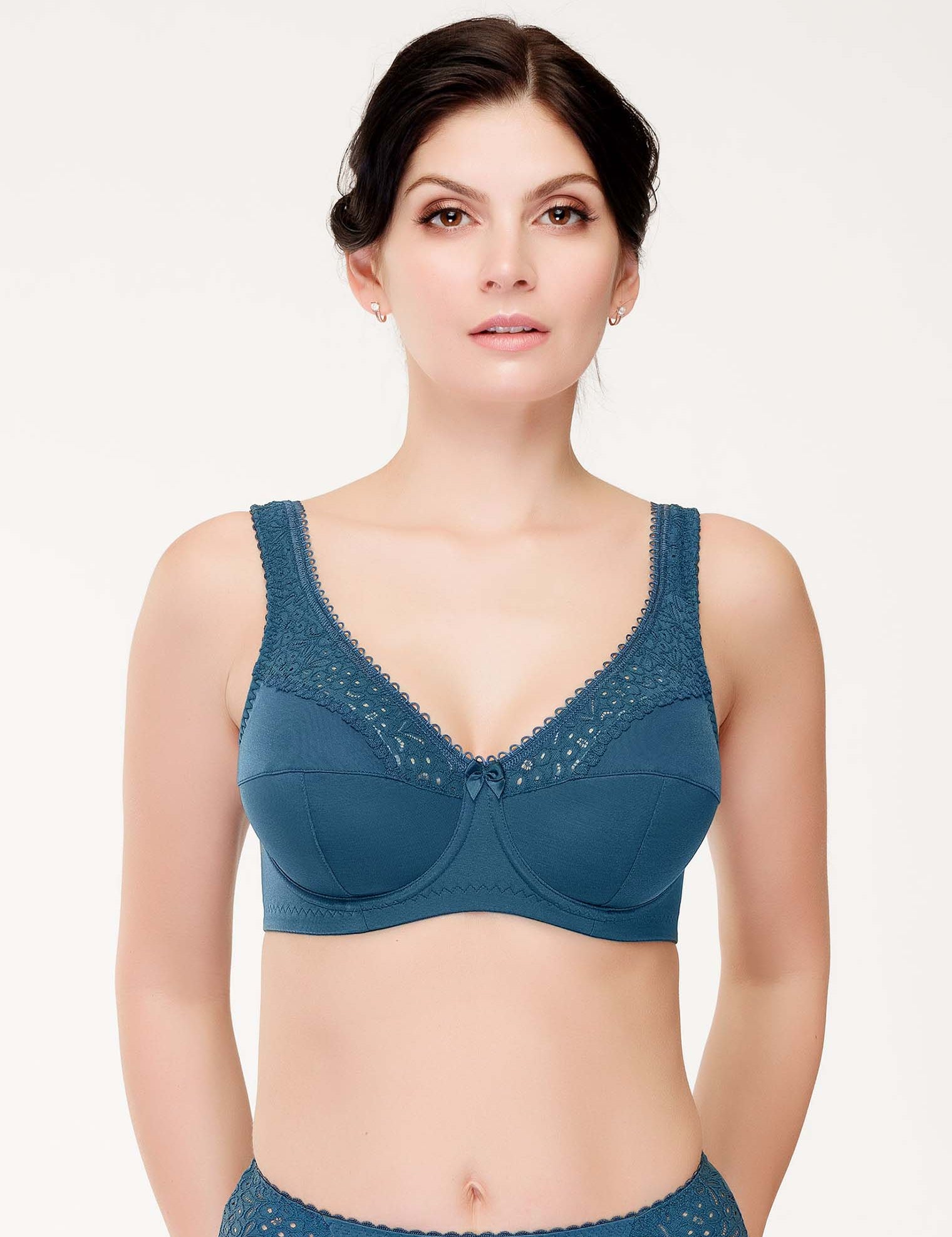 Lauma, Blue Underwired Non-padded Bra, On Model Front, 02131