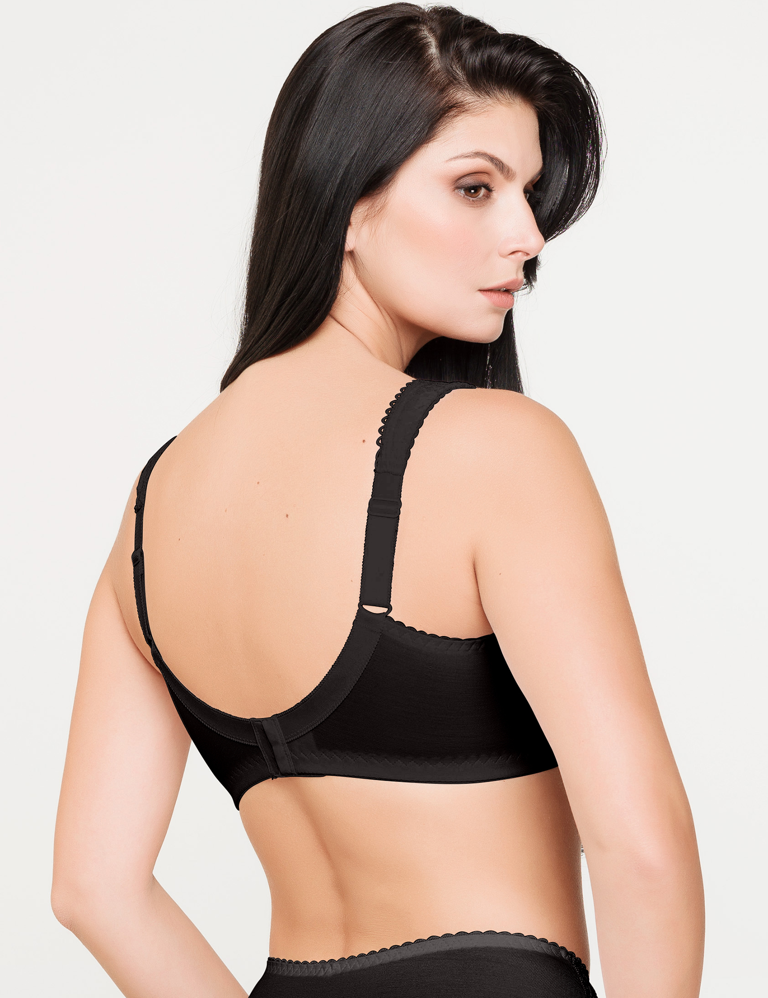 Lauma, Black Underwired Non-padded Bra, On Model Back, 02131
