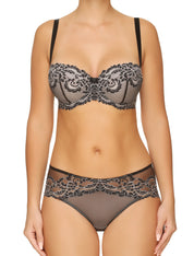 Lauma, Black Padded Lace Balconette Bra, On Model Front, 04H30