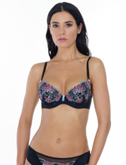 Lauma, Black Push-Up Bra, On Model Front, 05K10