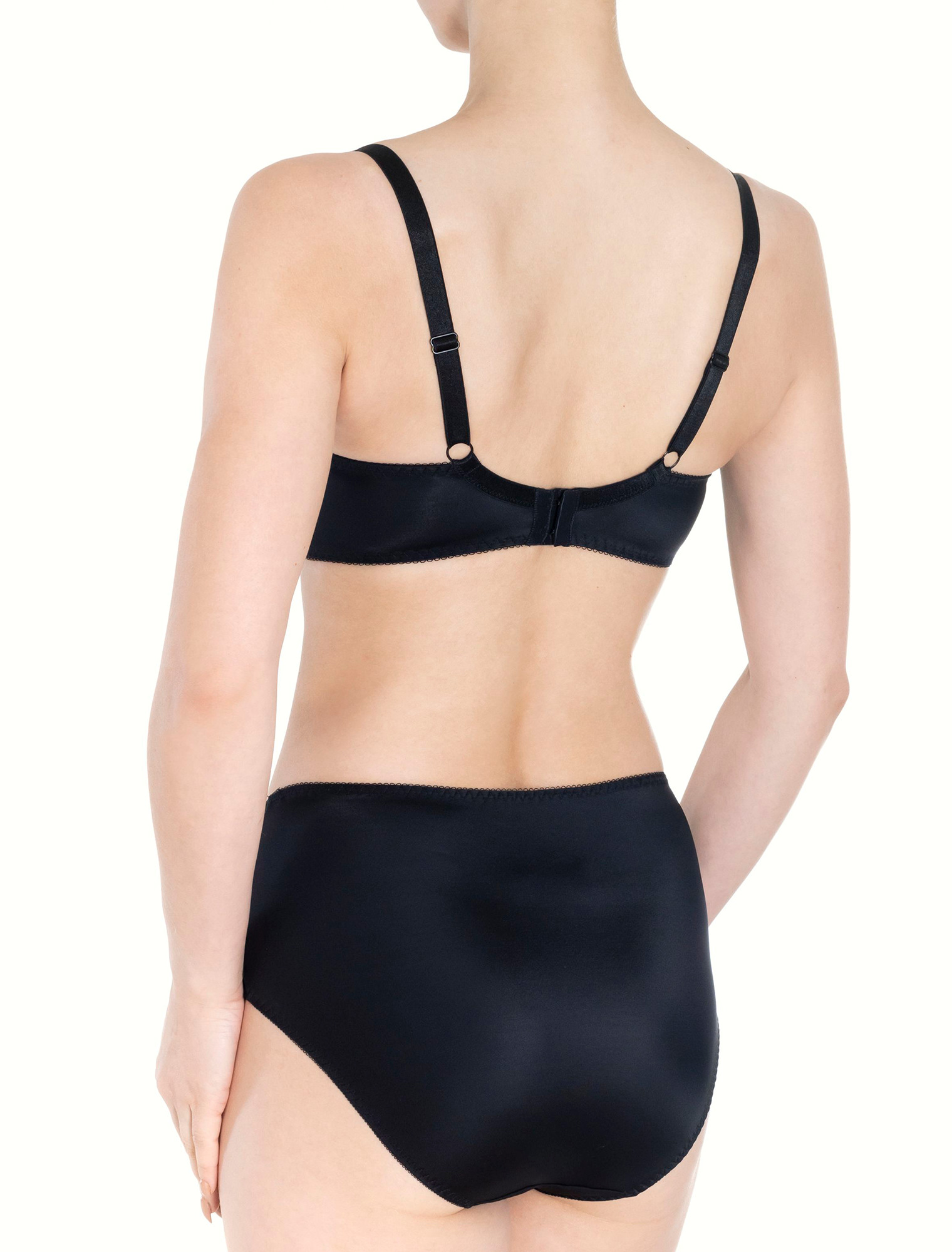 Lauma, Black Half-padded Bra, On Model Back, 05K40