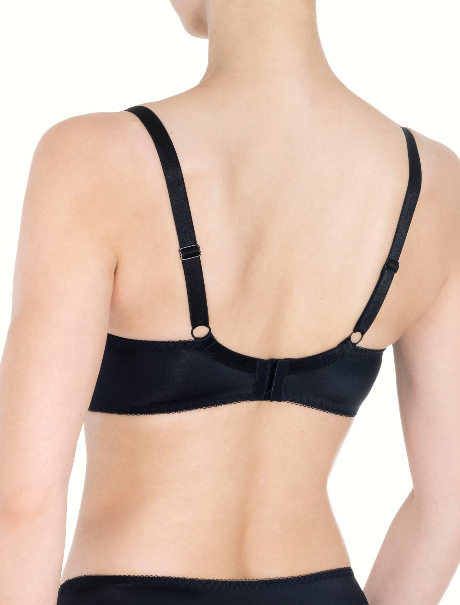 Lauma, Black Half-padded Bra, On Model Back, 05K40