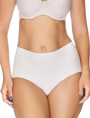 Lauma, Nude Seamless High Waist Panties, On Model Front, 14B51