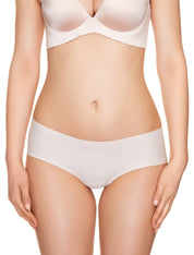 Lauma, Nude Seamless Mid Waist Shorts, On Model Front, 14B70