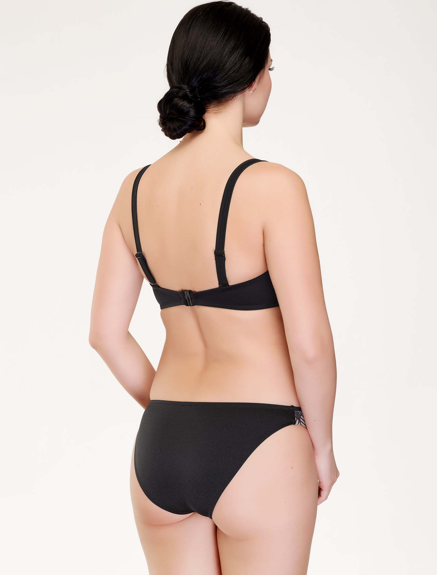 Lauma, Black Moulded Bikini Top, On Model Back, 18J31