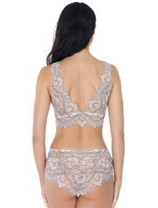 Lauma, Beige Lace Bralette, On Model Back, 19K22