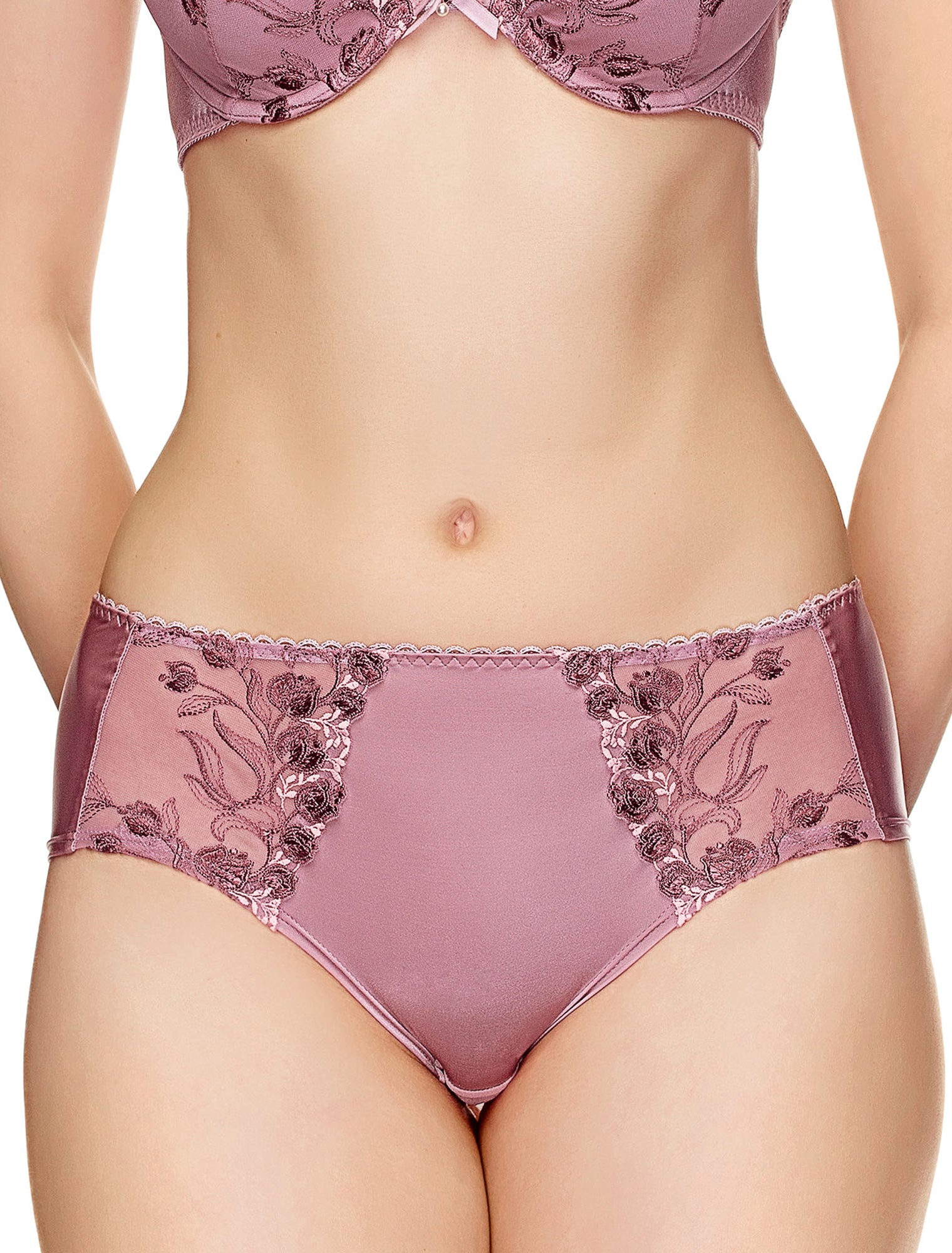Lauma, Violet Mid Waist Shorts, On Model Front, 34J70