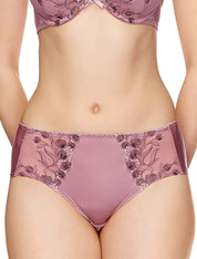 Lauma, Violet Mid Waist Shorts, On Model Front, 34J70