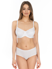 Lauma, White Underwired Non-padded Cotton Bra, On Model Front, 38C20