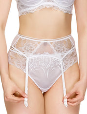 Lauma, White Suspender Belt, On Model Front, 39J05