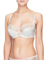Lauma, Ivory Underwired Non padded Bra, On Model Front, 45H20