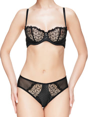 Lauma, Black Mid Waist Panties, On Model Front, 48J50