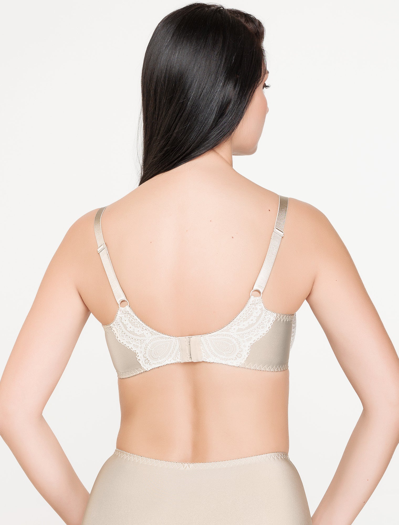 Krūšturis ar mīkstiem kausiņiem Fetching Lady