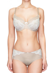 Lauma, Nude Underwired Padded Bra, On Model Front, 50H40