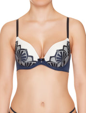 Lauma, Blue Moulded Push Up Bra, On Model Front, 53H35