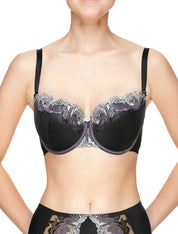 Lauma, Black Half Padded Bra, On Model Front, 53J40