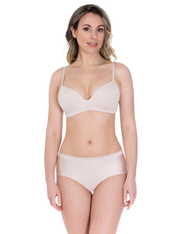 Lauma, Beige Mid Waist Shorts, On Model Front, 55K70