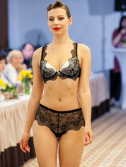 Lauma, Black Plunge Push Up Lace Bra, On Model Front, 41H10