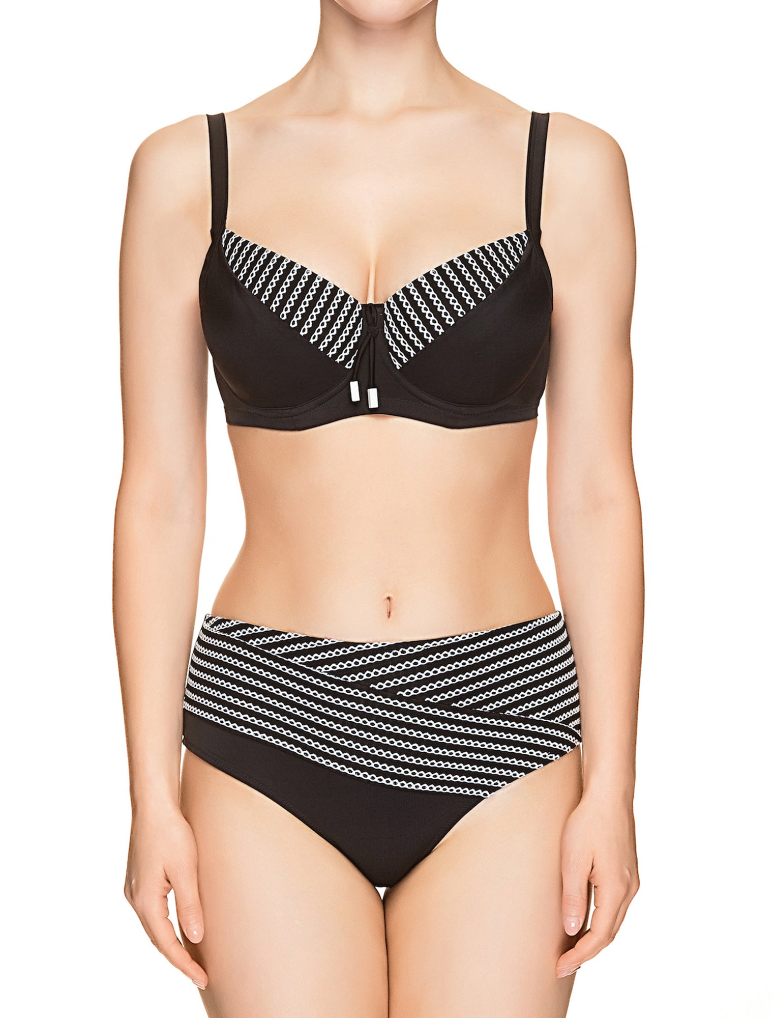 Lauma, Black Swimwear Bikini Top, On Model Front, 62H20