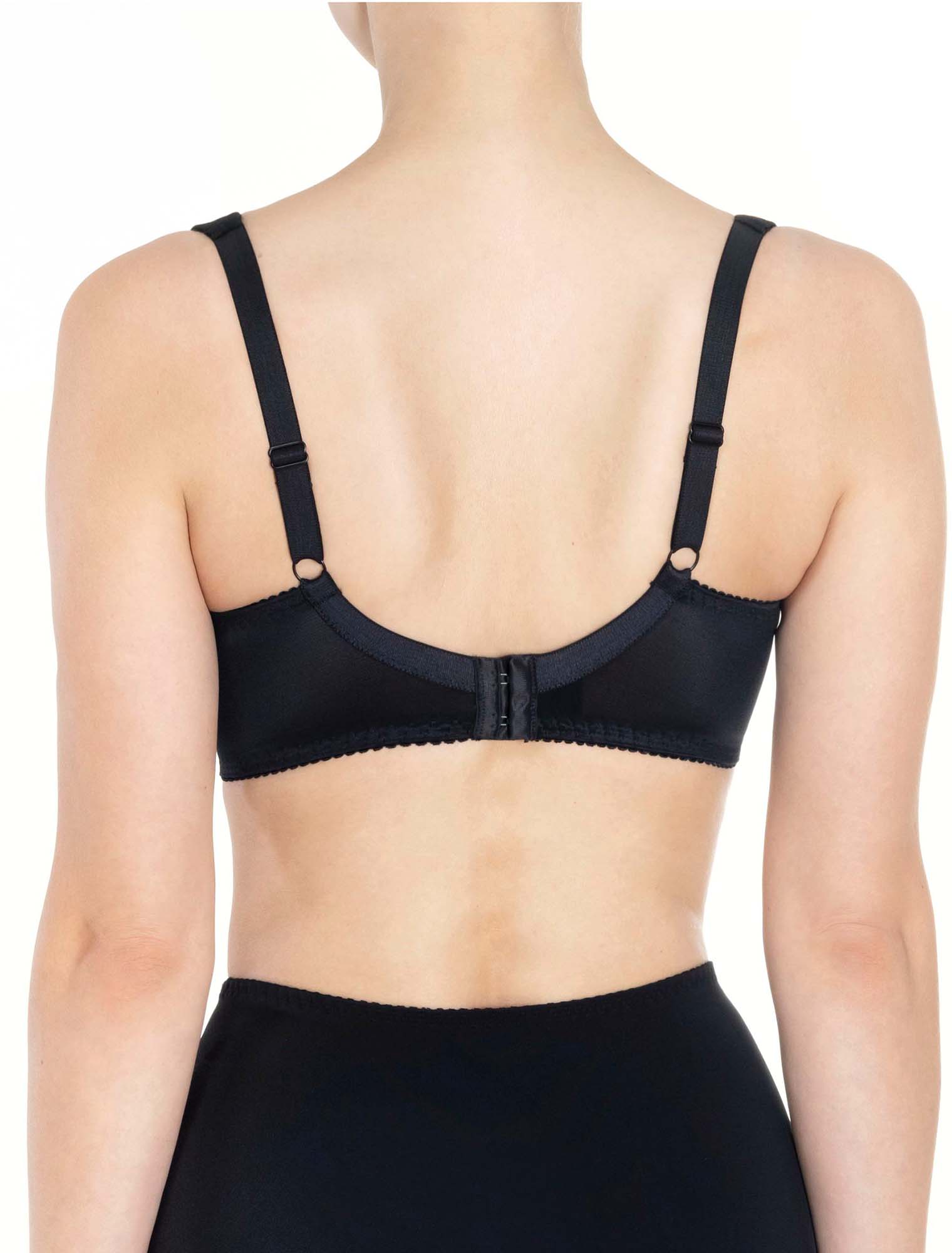 Lauma, Black Side Support Bra, On Model Back, 66A20