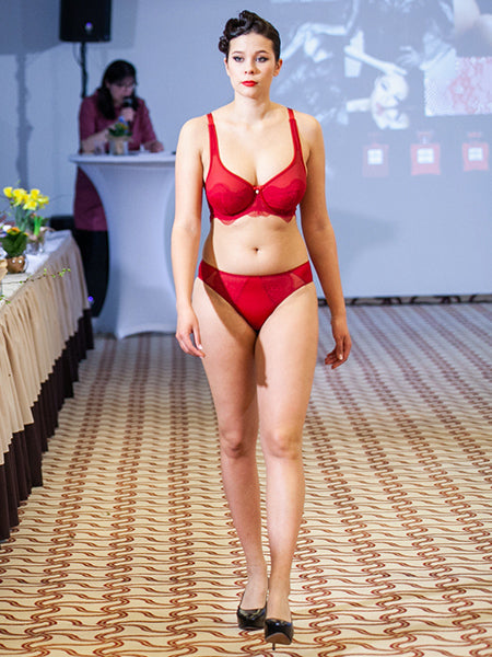 Lauma, Red Underwired Soft-cup Bra, On Model Front, 41H20