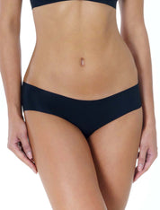 Lauma, Black Low Waist Seamless Panties, On Model Front, 71D53