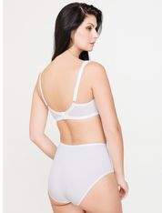 Lauma, White Underwired Non-padded Bra, On Model Back, 72F22