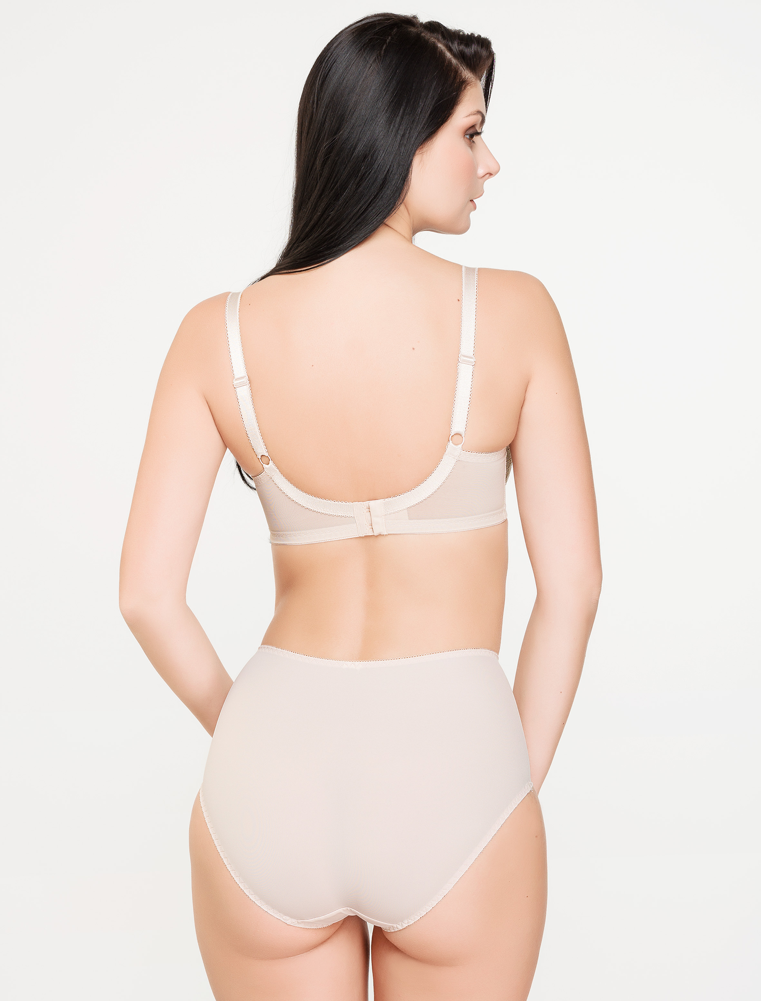 Lauma, Beige Half-padded Bra, On Model Back, 72F40