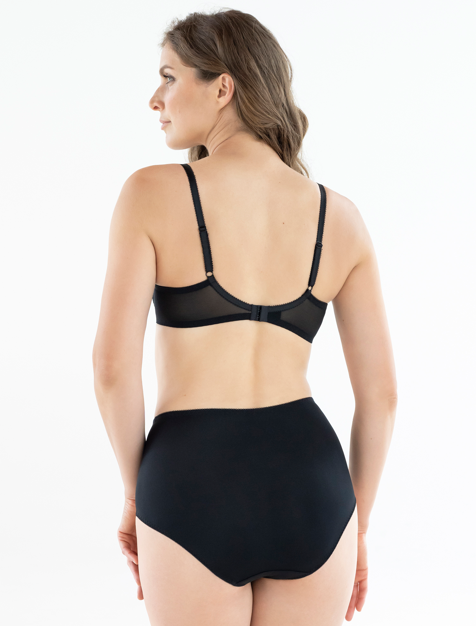 Lauma, Black Half-padded Bra, On Model Back, 72F40