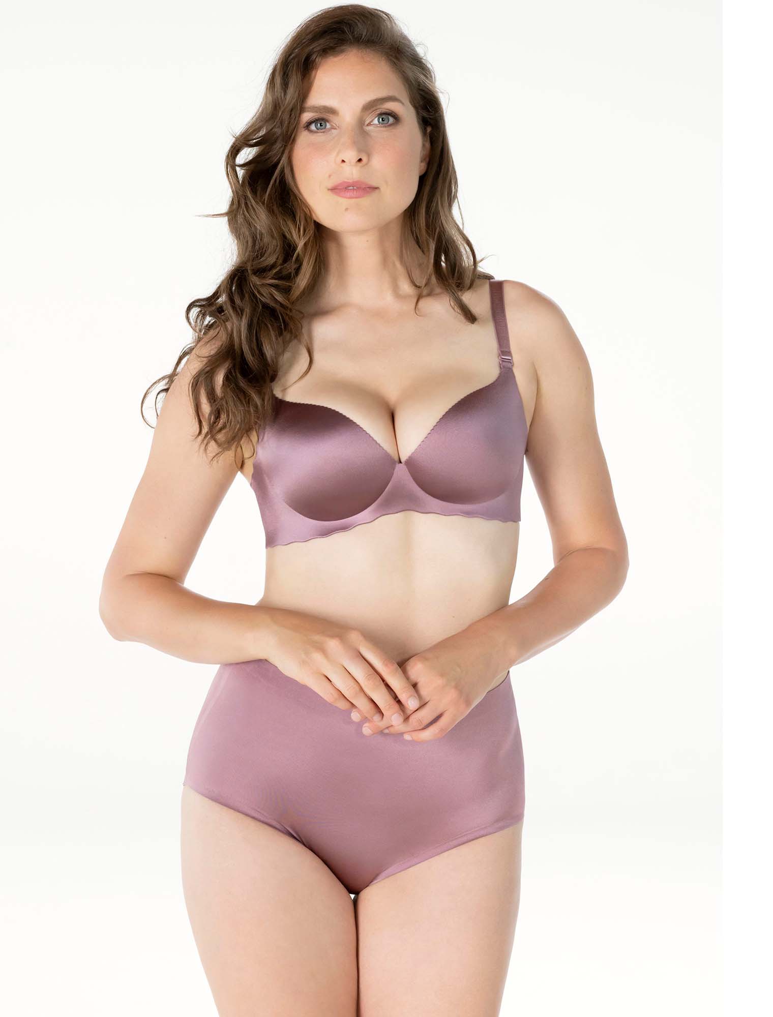 Lauma, Violet Seamless Wireless One Piece T-Shirt Bra, On Model Front, 77D30