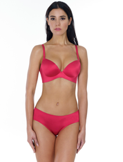 Lauma, Red Seamless Wireless Moulded Push Up Bra, On Model Front, 77D35