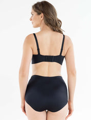 Lauma, Black Seamless Wireless Balconette Bra, On Model Back, 77D37