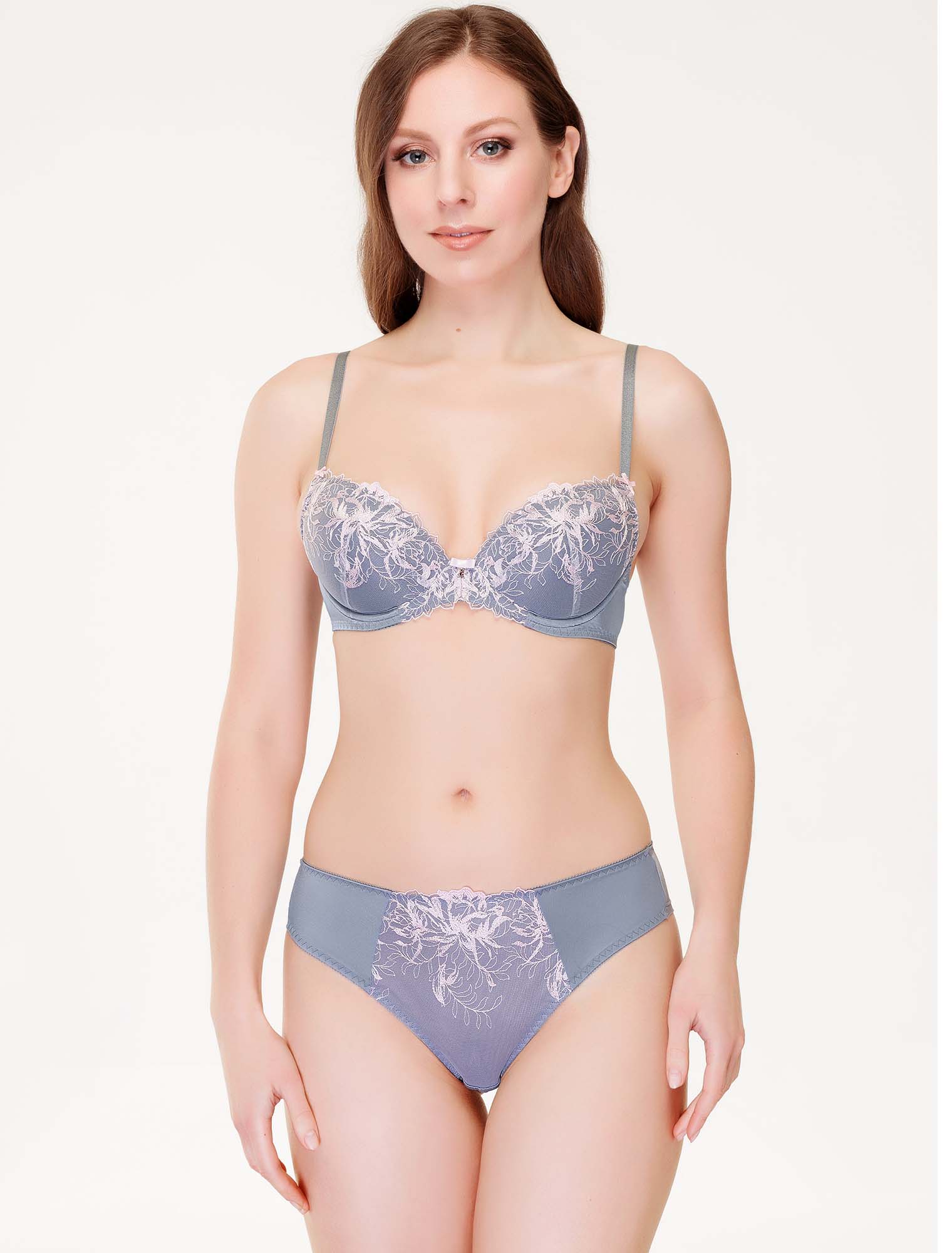 Lauma, Grey Embroiderd Lace Push-up Bra, On Model Front, 84J10