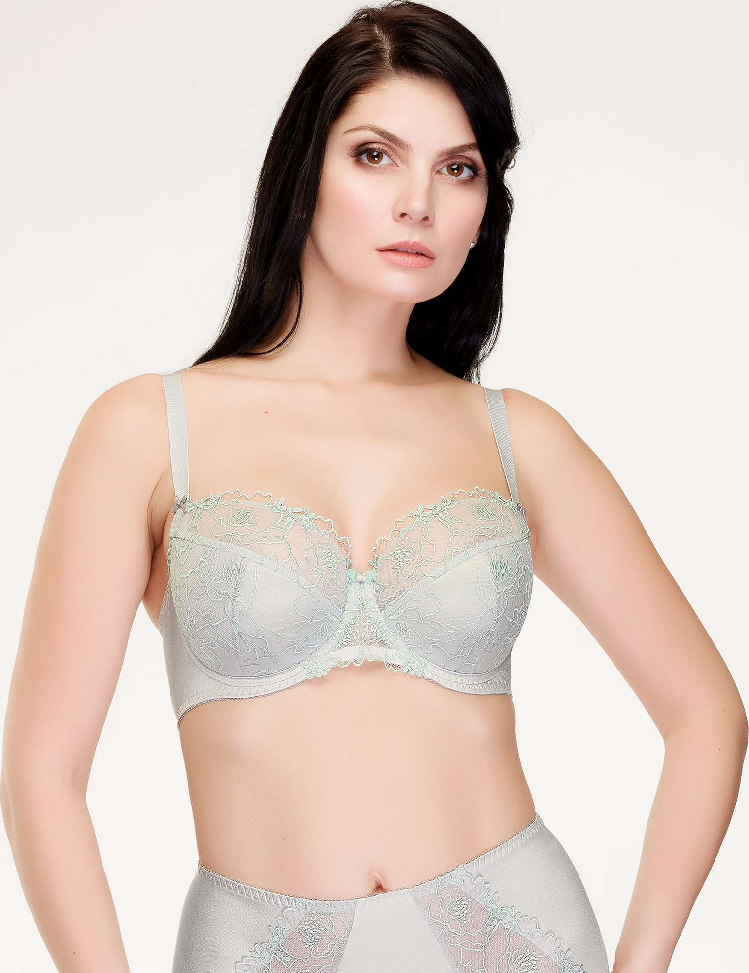 Lauma, Light Grey Half-padded Bra, On Model Front, 87J40