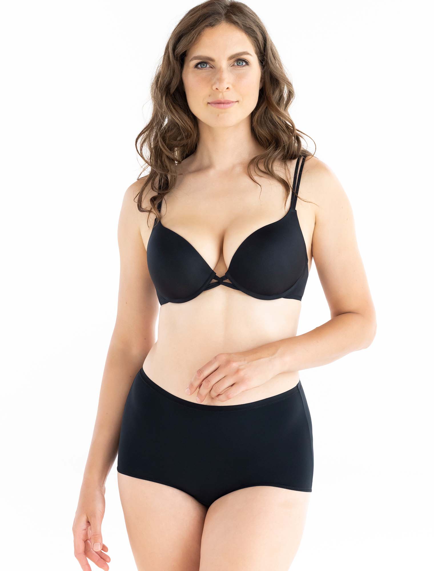Lauma, Black Smooth Push-up Bra, On Model Front, 92H34