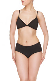Lauma, Black Cotton Mid Waist Shorts Panties, On Model Front, 93J70