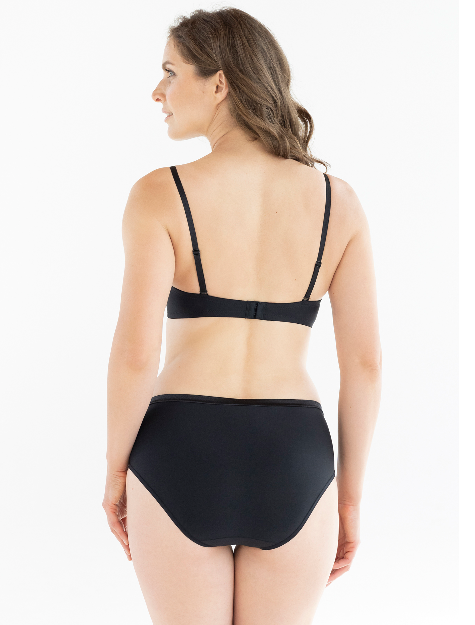 Lauma, Black Molded Push-up T-Shirt Bra, On Model Back, 99580