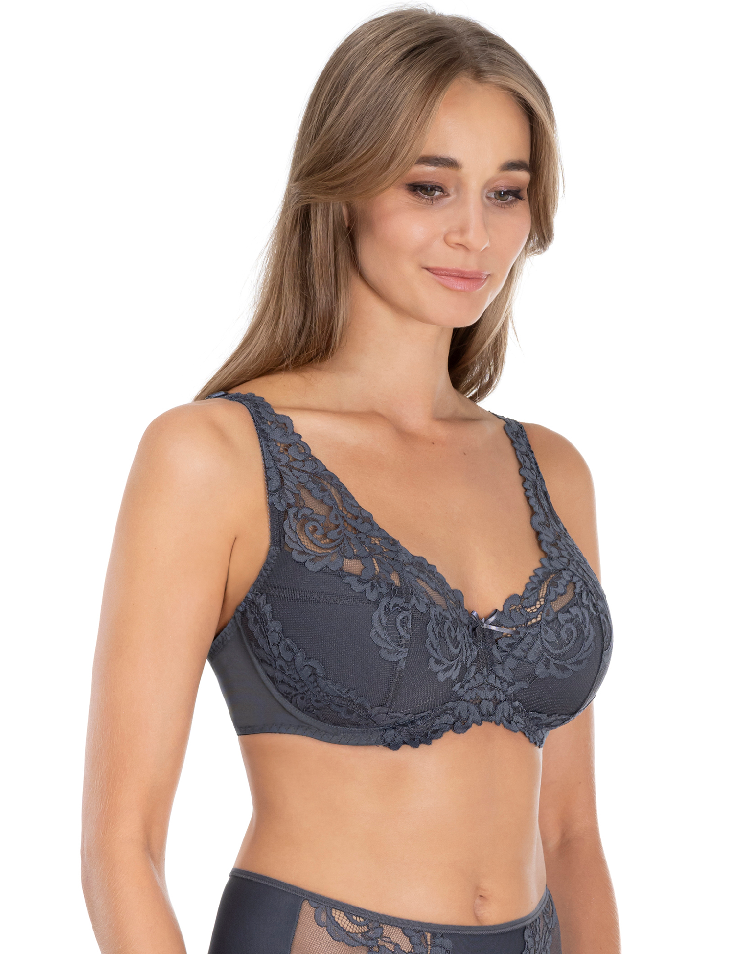 Lauma,Grey Lace Bra, On Model Front, 58K30