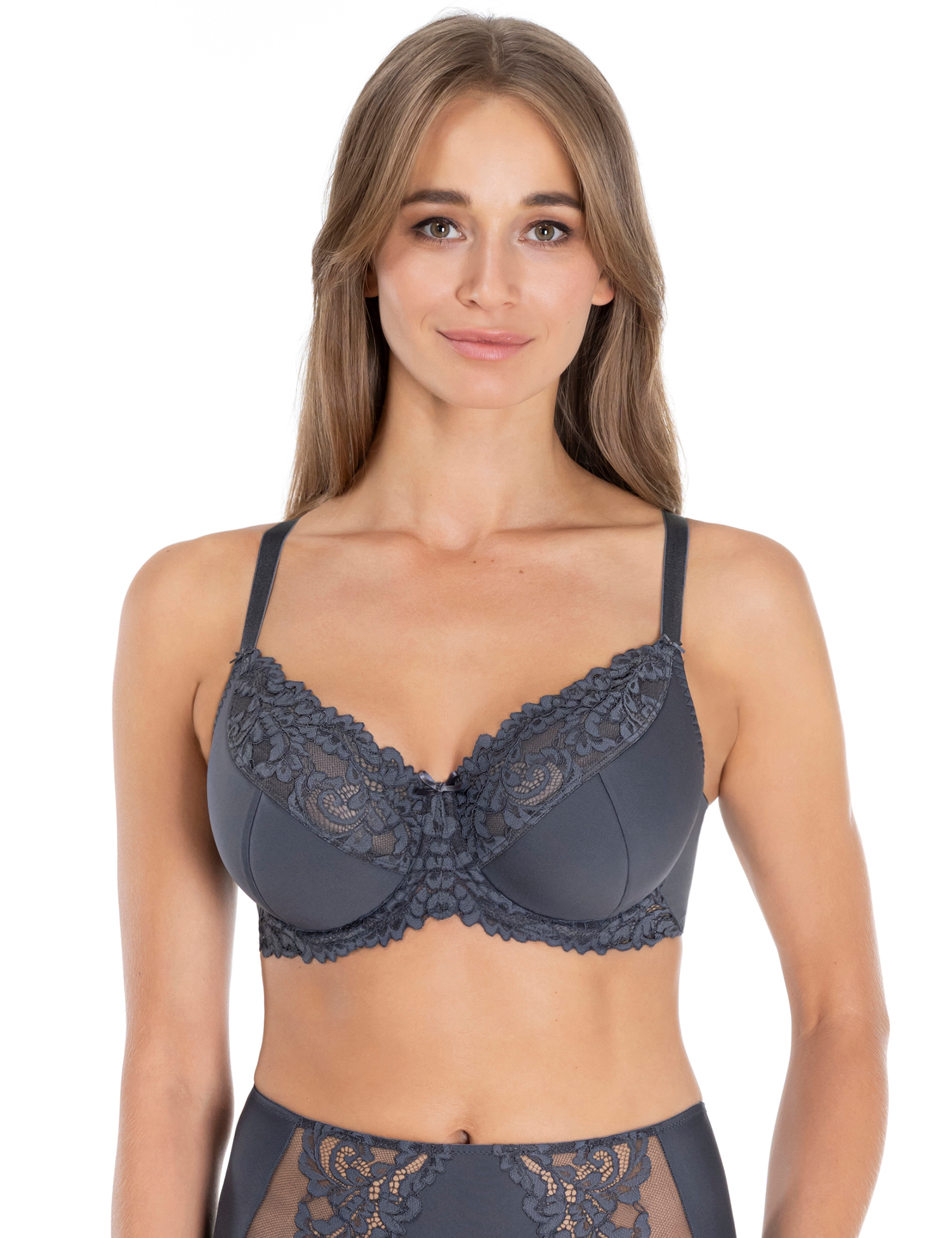 Lauma Lingerie, Gray Lace Bra, On Model Front, 58K40