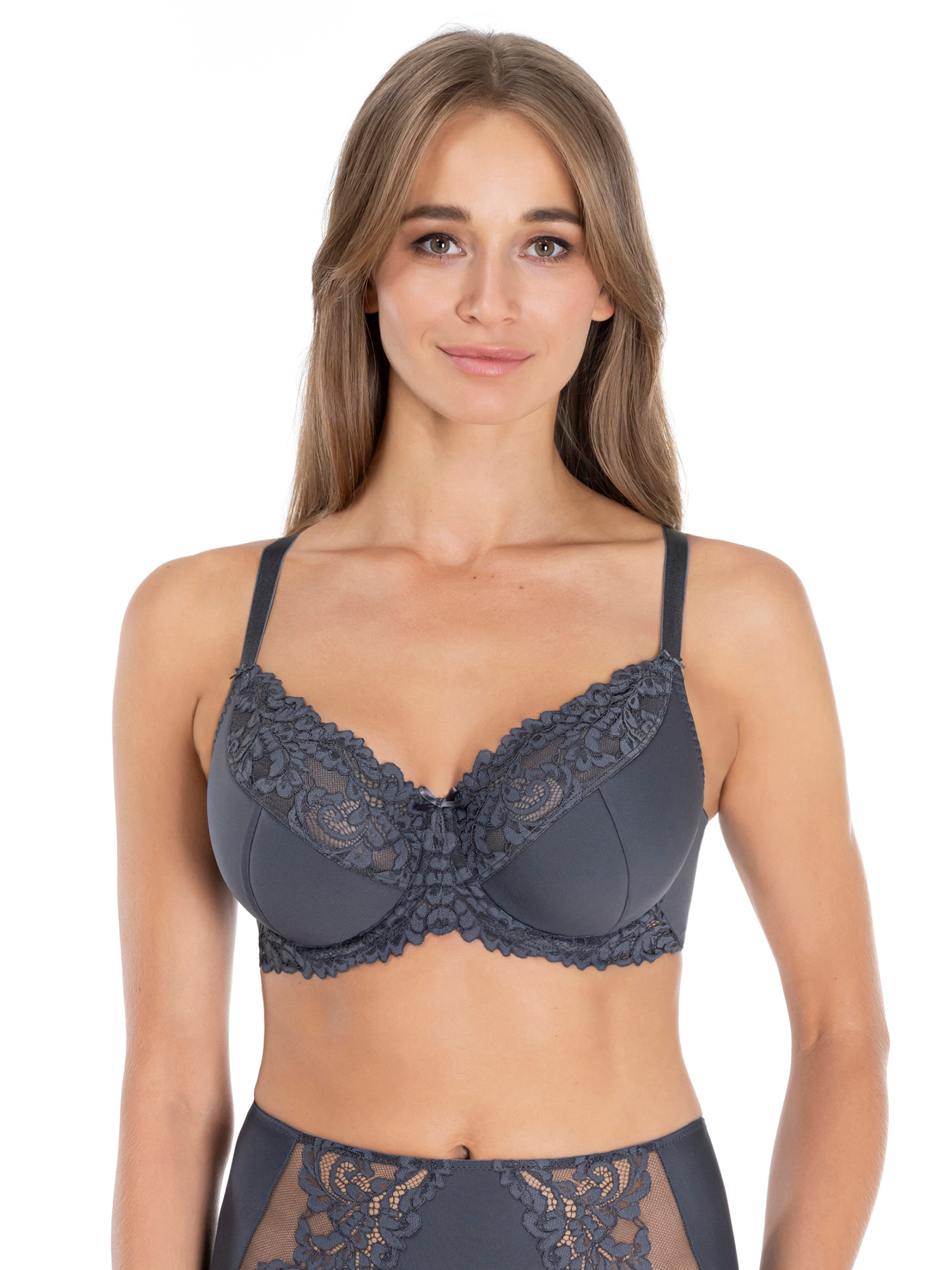 Lauma Lingerie, Gray Lace Bra, On Model Front, 58K40
