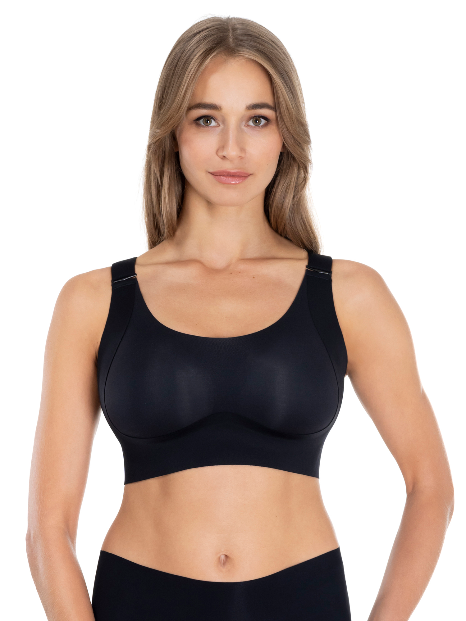 Lauma Lingerie, Black Seamles Bra, On Model, Front 71D34