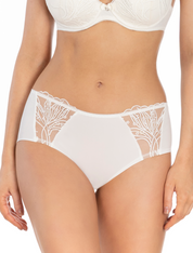 Lauma Ivory Mid Waist Lace Shorts, On Model Front, 82K70