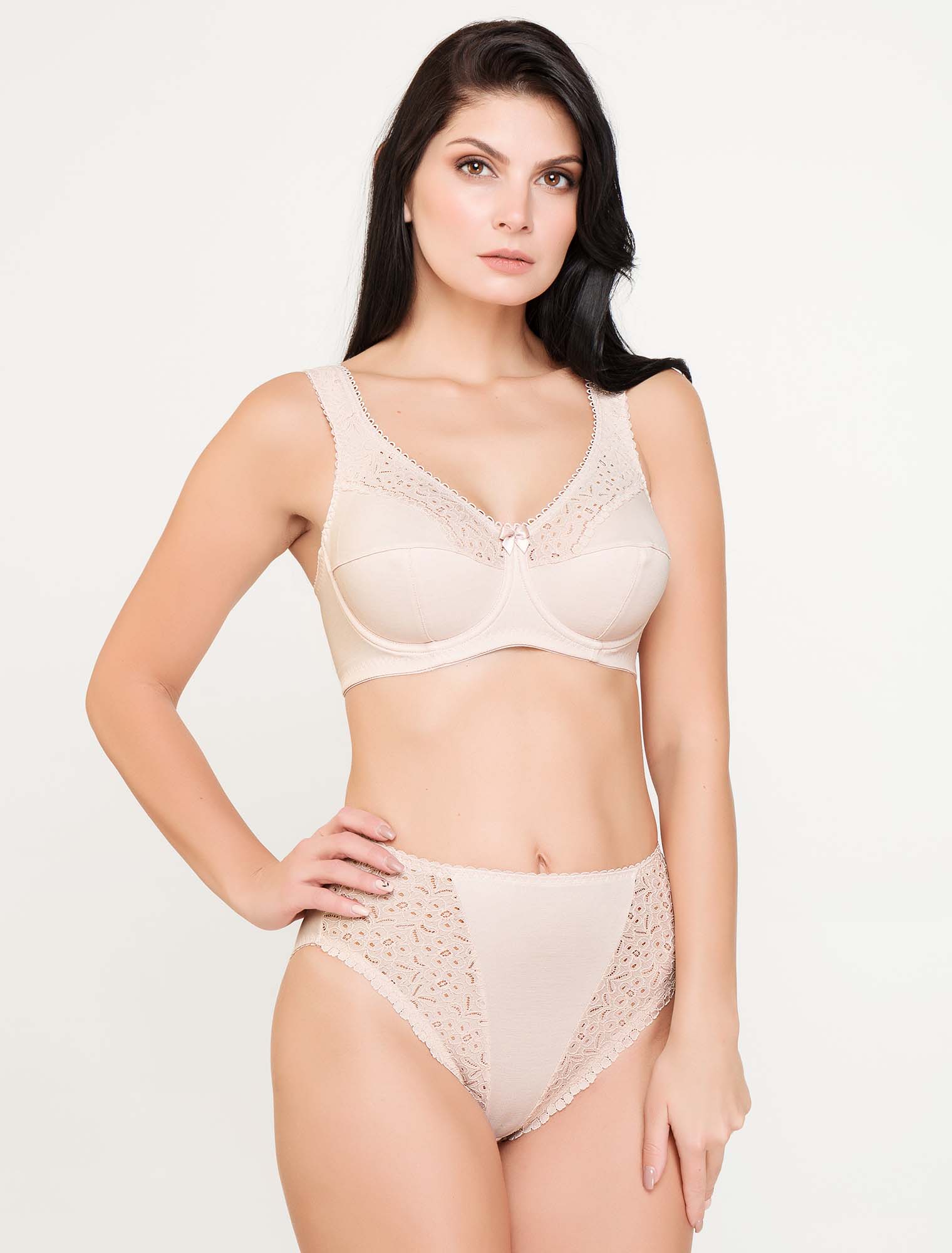 Lauma, Beige Underwired Non-padded Bra, On Model Front, 02131